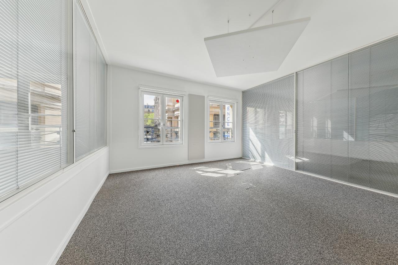 Bureau Paris 295m² Location bureau Paris OLBUR2420859 9